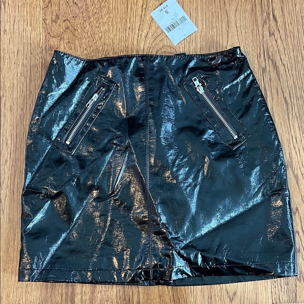 Forever 21 Black Patent Mini Skirt with Zipper Accents